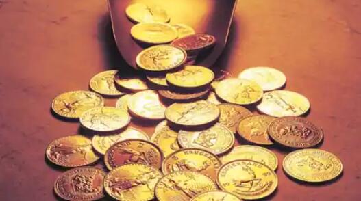 黄金价格接近每10克4.5万卢比 白银价格略有下降