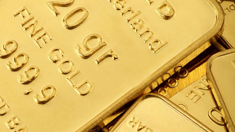 黄金期货跌至48300卢比/10克 白银跌至74000卢比/千克