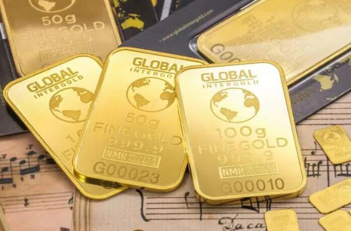 加密货币崩盘和美元疲软使黄金升至四个月高点