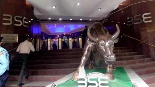 Sensex和Nifty从历史高位回落 投资者关注美联储会议