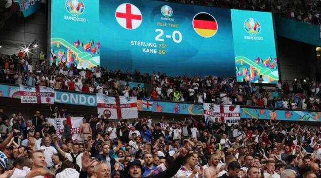 2020欧洲杯:沃恩支持英格兰球迷在欧洲杯上对德国国歌的嘘声 但推特上的人不同意