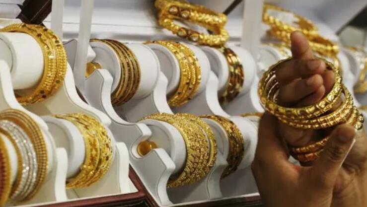 珠宝商看到新鲜黄金销售下降 更多印度人放弃银传家宝以渡过金融危机