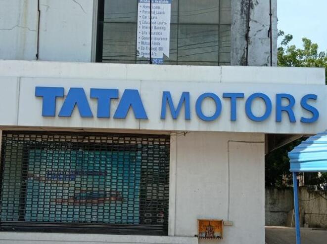 塔塔汽车第一季度亏损445.1亿卢比高于预期