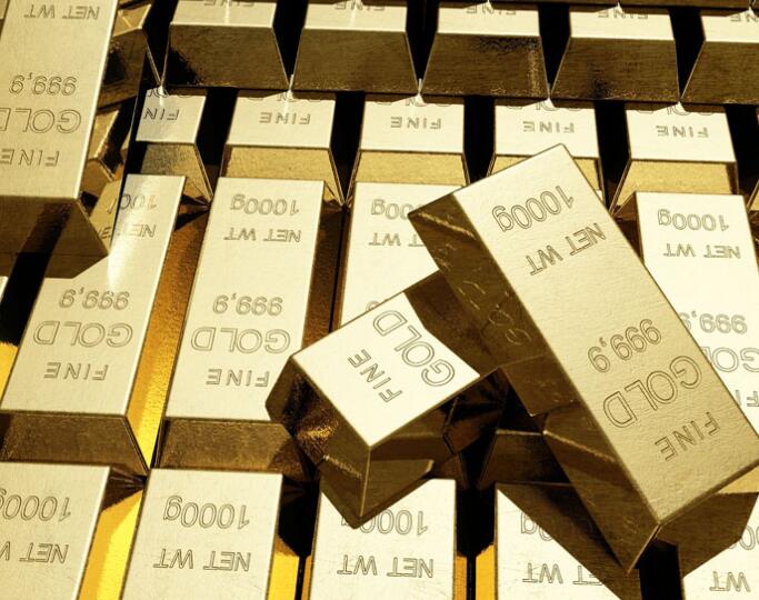 黄金走低 白银持平