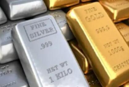 黄金价格大幅下跌 白银价格上涨