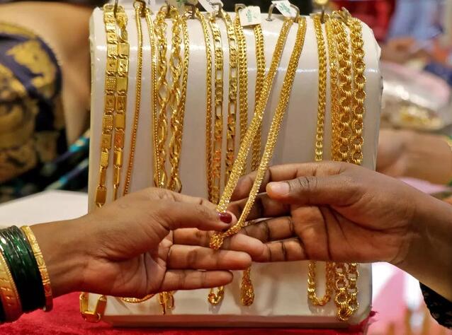 由于金价上涨珠宝商推迟了购买 黄金需求也随之萎缩
