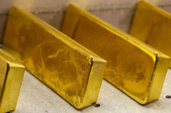 今天的黄金交易价格为每10克49970卢比 白银价格为63400卢比/公斤
